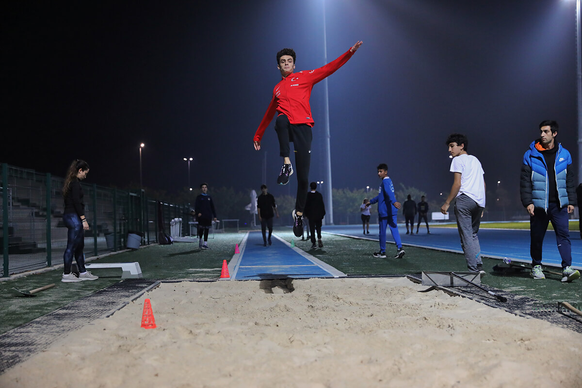 İBB Maltepe Kenan Onuk Atletizm Pistine sporculardan tam not (7)