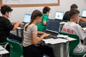 TeknolojiAtolyesi (7) Teknoloji Atölyeleri’nde proje sunumu ve İBBTech Takımı seçmeleri heyecanı